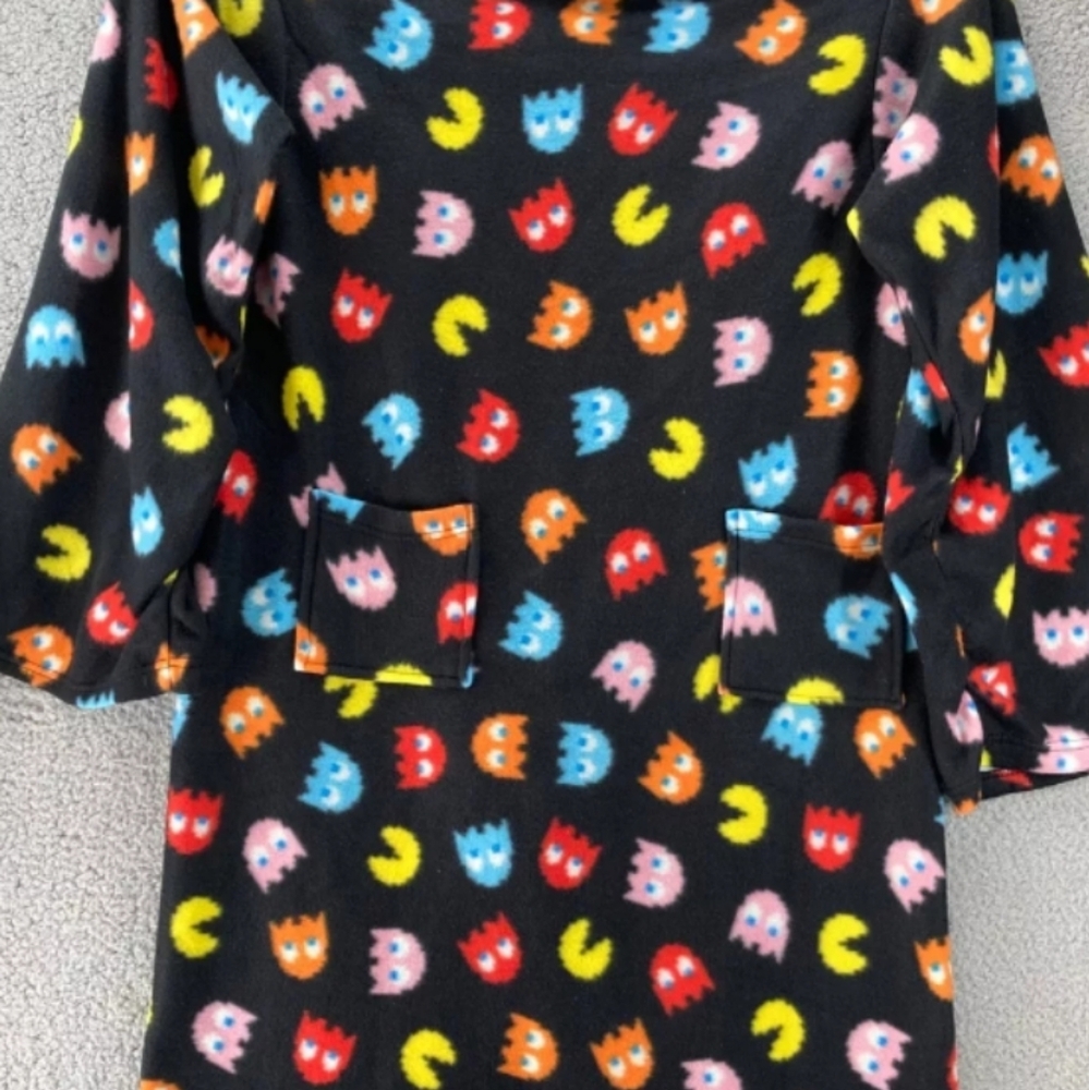 Pacman fleece snuggle robe blanket